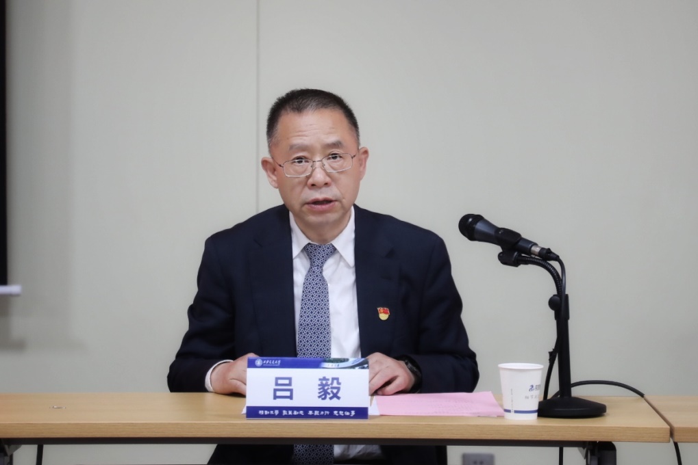 说明: C:\Users\Administrator\Desktop\2024 巡视\2024.4.15 巡视工作启动会\pic\吕毅.jpg